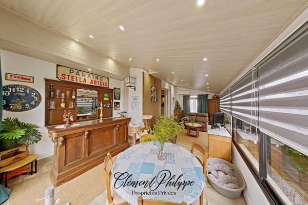 Villa familiale 155 m² avec piscine, 5 chambres et terrain 1 000 m² aux portes de Carcassonne
