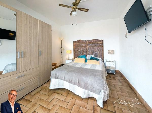 T2 vue mer avec loggia, accès direct plage et parking privé