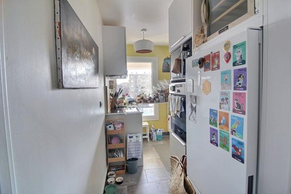 Appartement Suresnes 3 pièces 72 m² + cave + box fermé