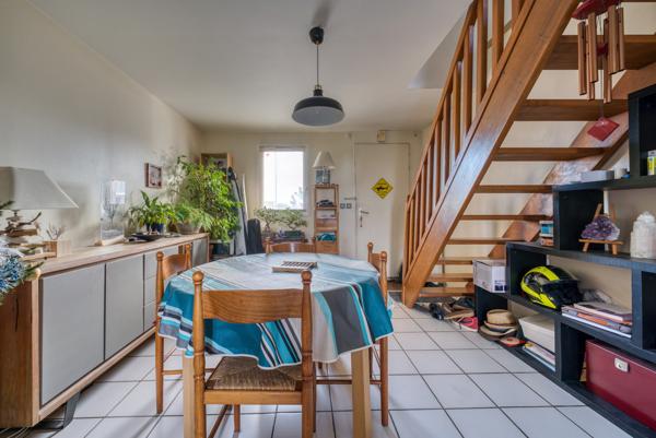 Pavillon avec 3 chambres, jardin et garage