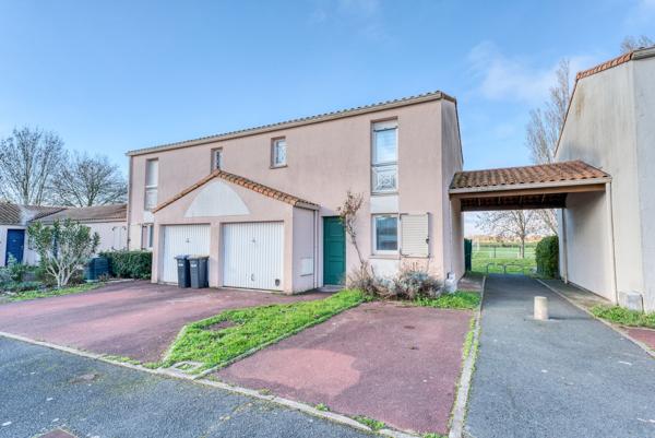 Pavillon avec 3 chambres, jardin et garage
