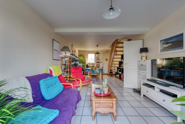 Pavillon avec 3 chambres, jardin et garage