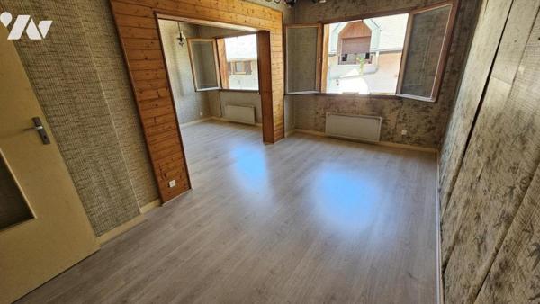 Maison mitoyenne de 82m2 utile triplex