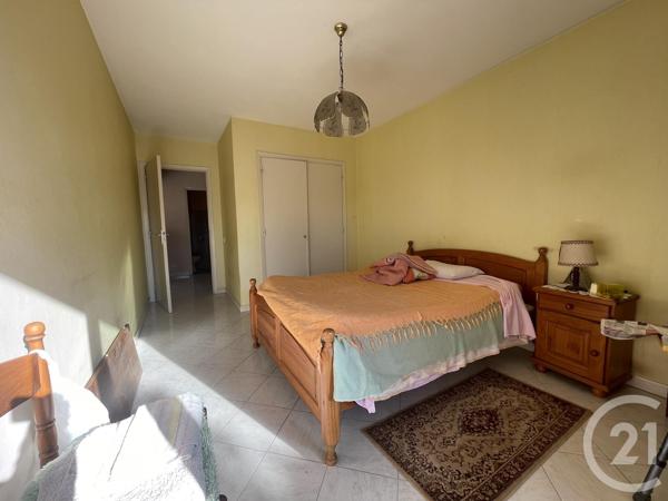 Maison à vendre  5 pièces - 165 m2 ST LAURENT DU VAR - 06