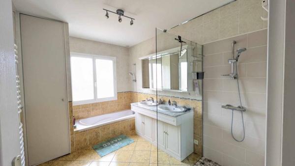 Maison à vendre 5 pièces de 125 m²