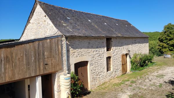 Propriété de caractère avec gîte et dépendances - Entre Villeneuve et Villefranche St rémy