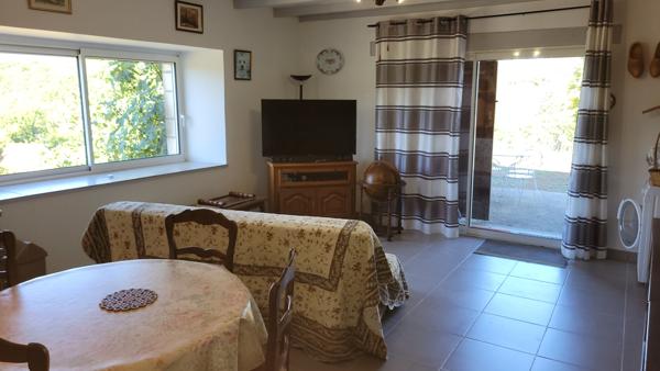 Propriété de caractère avec gîte et dépendances - Entre Villeneuve et Villefranche St rémy