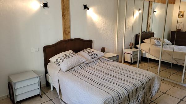 Propriété de caractère avec gîte et dépendances - Entre Villeneuve et Villefranche St rémy