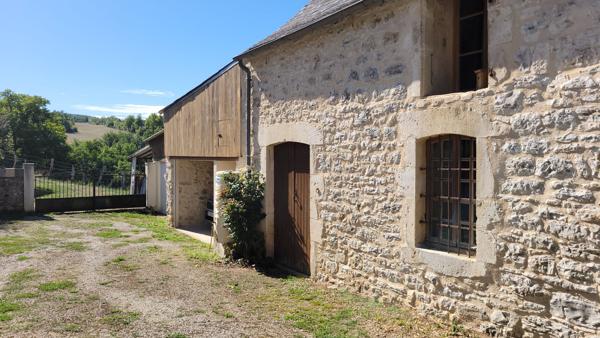 Propriété de caractère avec gîte et dépendances - Entre Villeneuve et Villefranche St rémy