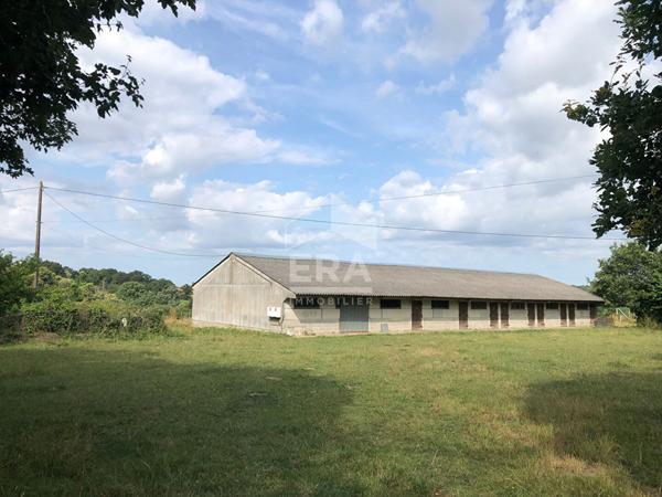 Bâtiment Montreuil sous Pérouse