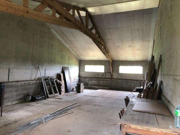 Bâtiment Montreuil sous Pérouse