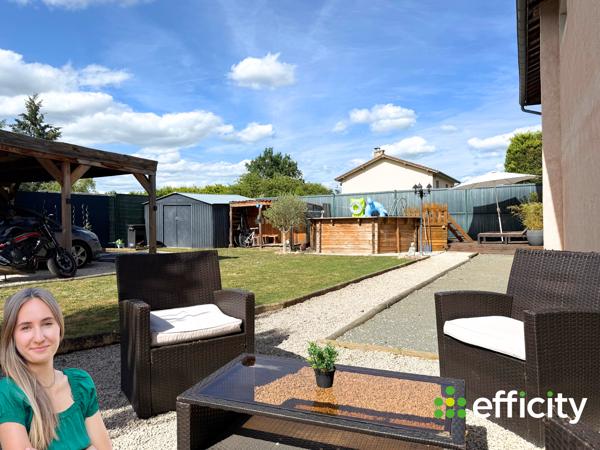Maison
         4 pièces
        - 84 m² Exclusivité 219 000 € *