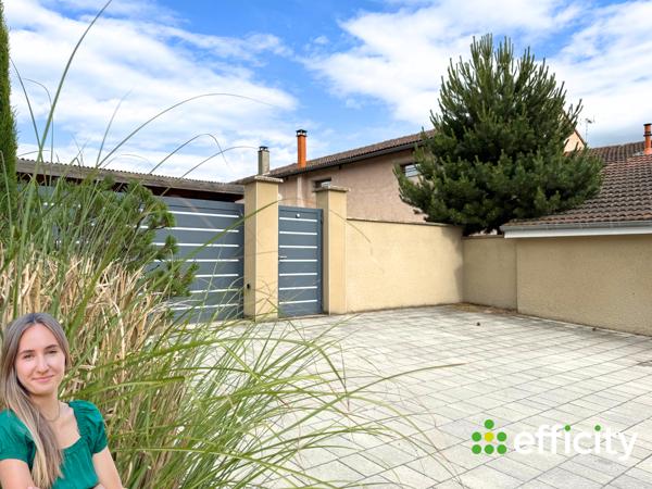 Maison
         4 pièces
        - 84 m² Exclusivité 219 000 € *