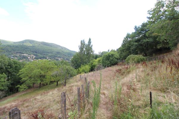 Saint-Affrique (12400) TERRAIN DE LOISIRS 2171 m² AVEC MAISON DE CAMPAGNE