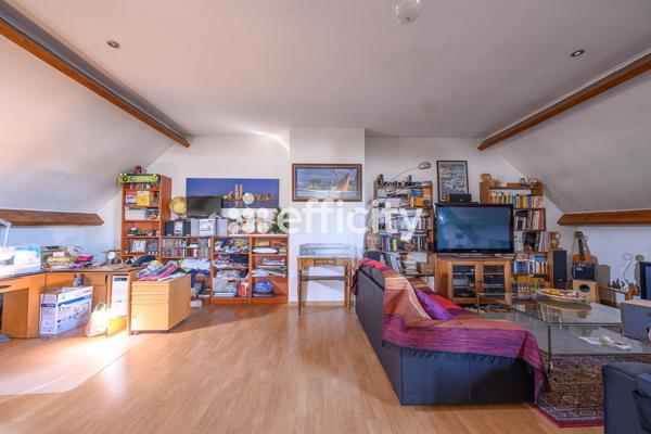 Maison 7 pièces - 330 m² Exclusivité efficity