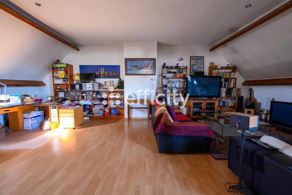 Maison 7 pièces - 330 m² Exclusivité efficity