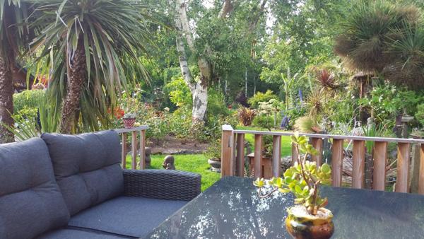 Kervignac (56700) Maison en pierre récente avec suites parentales et jardin clos