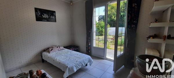 Maison à vendre 5 pièces 223 m² Léognan
