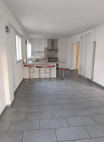 Appartement
         4 pièces
        - 85 m² Exclusivité 125 000 € *