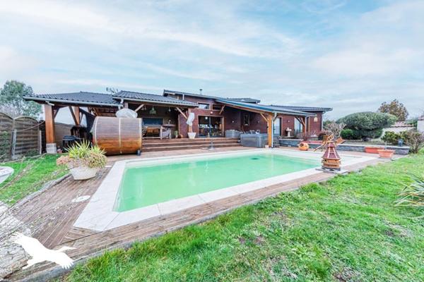 Maison à vendre |  Lorp-Sentaraille |  5 pièces | 139 m²