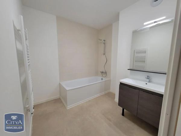 Appartement à louer 3 pièces 63.8m²