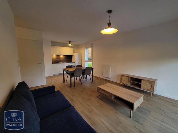 Appartement à louer 3 pièces 63.8m²