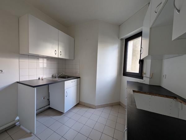 MAISONS-LAFFITTE - Appartement 3 pièces de 70 M² avec Jardins + cave + parkings en sous-sol. , Maisons laffitte MAISONS-LAFFITTE - Appartement 3 pièces de 70 M² avec Jardins + cave + parkings en sous-sol. , Maisons laffitte