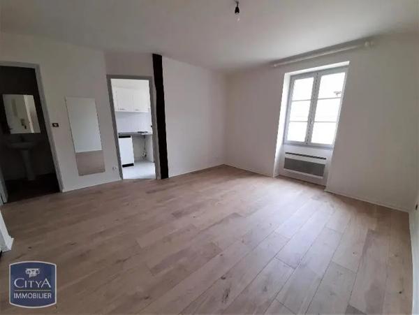 Appartement à louer 1 pièce 27.7m²
