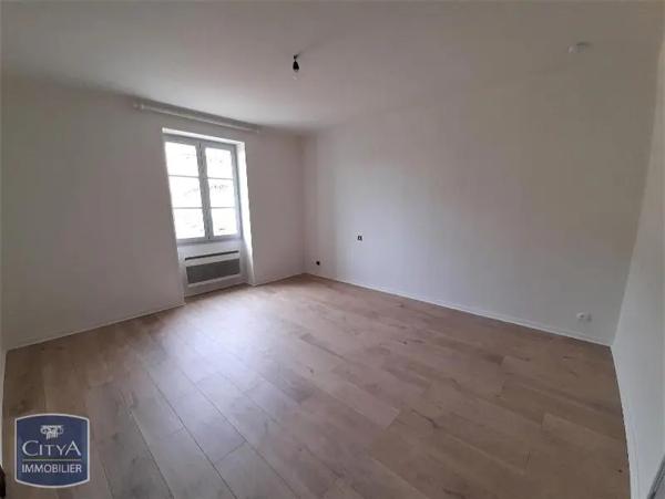 Appartement à louer 1 pièce 27.7m²