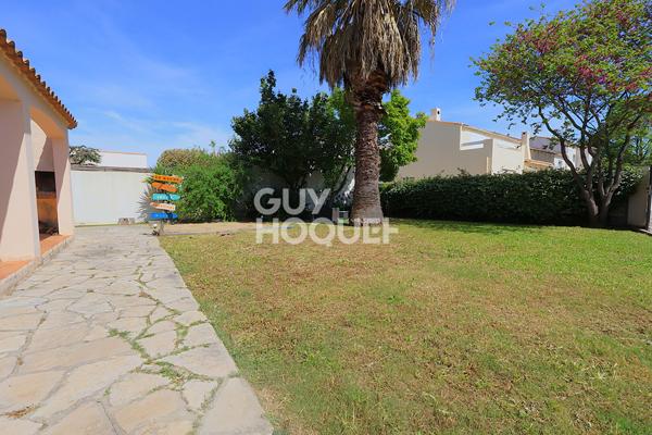 Location d'une maison 4 pièces de 87 m² de plain pied avec jardin à MAUGUIO