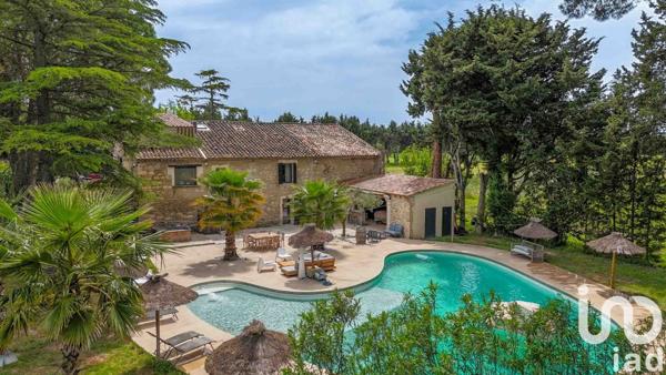 Mas 14 pièces de 430 m² à Rognonas (13870)