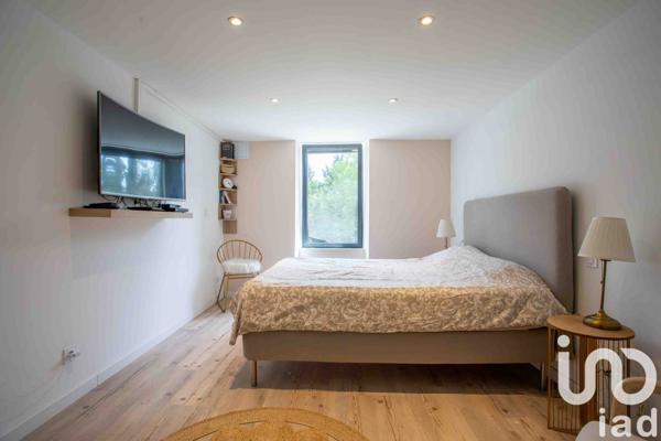 Mas 14 pièces de 430 m² à Rognonas (13870)