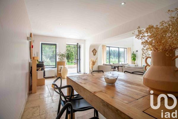 Mas 14 pièces de 430 m² à Rognonas (13870)