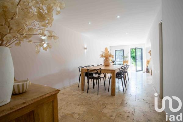 Mas 14 pièces de 430 m² à Rognonas (13870)