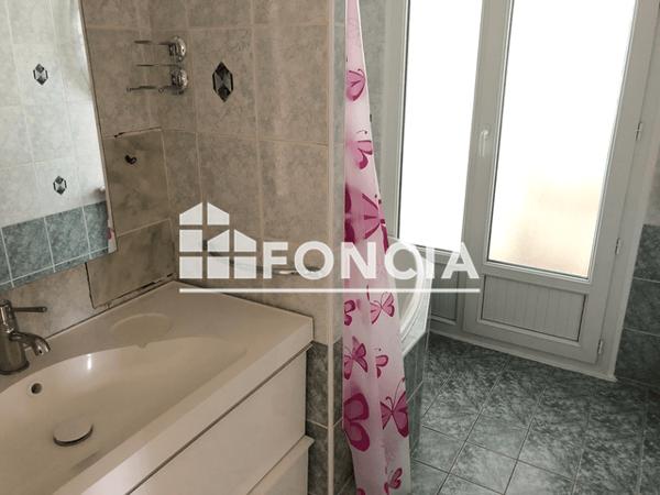 Location Appartement 3 pièces 60.48 m² - 4 ALLEE DES ERABLES Tours 37000