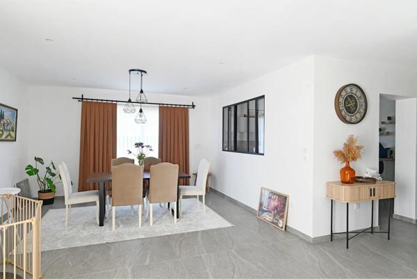 Maison de 4 pièces de 128 m² à Piolenc