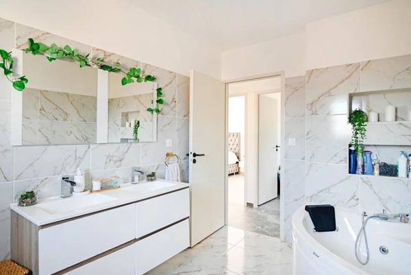 Maison de 4 pièces de 128 m² à Piolenc