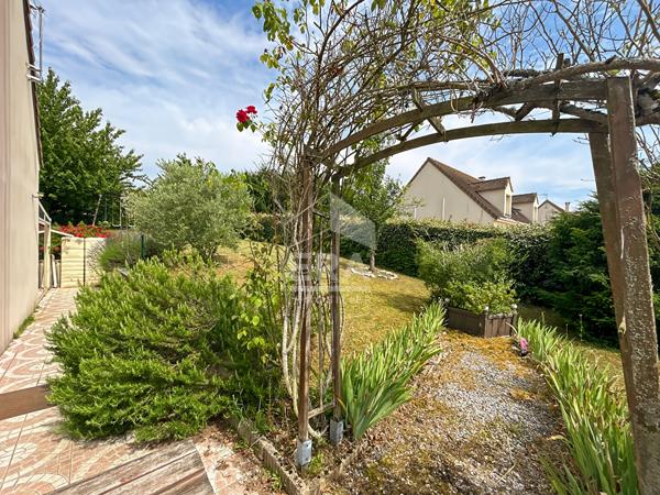 A VENDRE Étampes  Maison individuelle 122 m², 3 chambres, véranda, garage