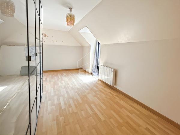 A VENDRE Étampes  Maison individuelle 122 m², 3 chambres, véranda, garage
