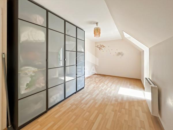 A VENDRE Étampes  Maison individuelle 122 m², 3 chambres, véranda, garage
