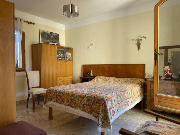 Castelnau-le-Lez (34170) Maison T5 206m2 sur terrain arboré de 2000m2