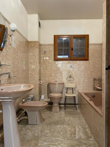 Castelnau-le-Lez (34170) Maison T5 206m2 sur terrain arboré de 2000m2