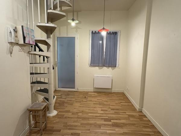 Appartement
                                                                                                                                                                                                                                                                                                                        2 pièce(s)                                                                                                                                                                                                          1 chambre(s)                                                                                                                                                                                                          22.77  m²