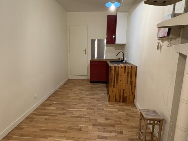 Appartement
                                                                                                                                                                                                                                                                                                                        2 pièce(s)                                                                                                                                                                                                          1 chambre(s)                                                                                                                                                                                                          22.77  m²