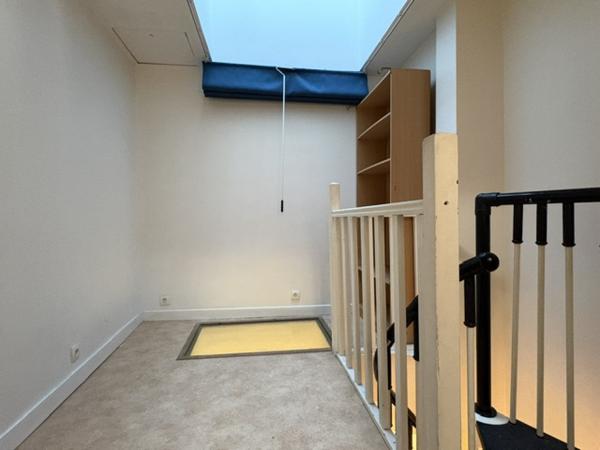 Appartement
                                                                                                                                                                                                                                                                                                                        2 pièce(s)                                                                                                                                                                                                          1 chambre(s)                                                                                                                                                                                                          22.77  m²