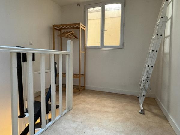 Appartement
                                                                                                                                                                                                                                                                                                                        2 pièce(s)                                                                                                                                                                                                          1 chambre(s)                                                                                                                                                                                                          22.77  m²