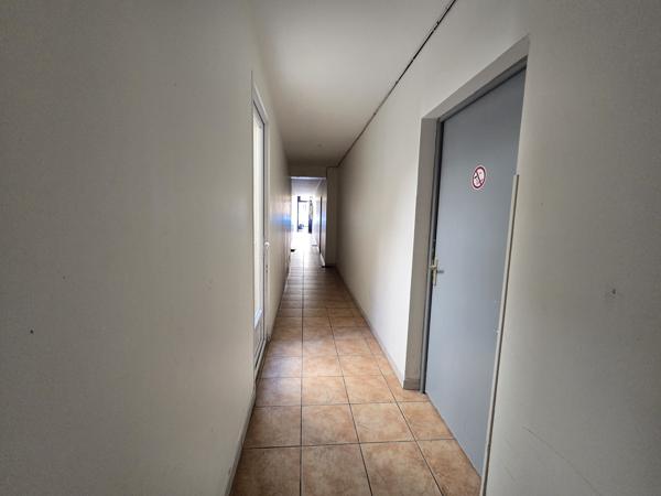 Appartement
                                                                                                                                                                                                                                                                                                                        2 pièce(s)                                                                                                                                                                                                          1 chambre(s)                                                                                                                                                                                                          22.77  m²