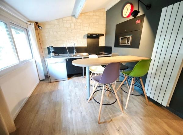 Sartrouville (78500) SARTROUVILLE LA VAUDOIRE - MAISON FAMILIALE 200m² UTILES - 6 CHAMBRES - 400m DE LA GARE - PROCHE TOUTES COMMOD