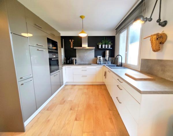 Sartrouville (78500) SARTROUVILLE LA VAUDOIRE - MAISON FAMILIALE 200m² UTILES - 6 CHAMBRES - 400m DE LA GARE - PROCHE TOUTES COMMOD