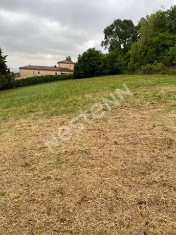 A vendre terrain constructible viabiliser Auch 800 m2